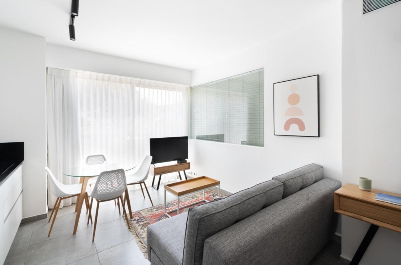 Yefet - By Beach Apartments Tlv Tel Aviv Buitenkant foto
